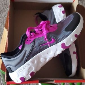 Nike Renew